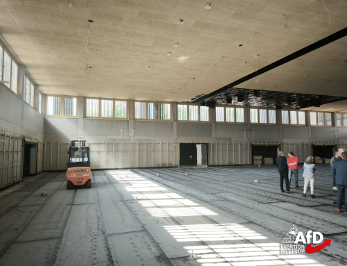 Besichtigung der neuen Dreifachhalle, und auch darüber hinaus eine gute Nachricht.